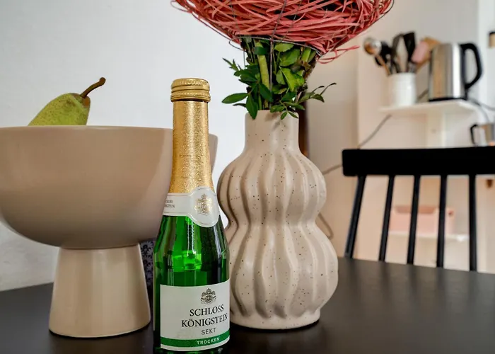 Mit 2 Schlafzimmern Am Bergpark Wilhelmshoehe Kassel